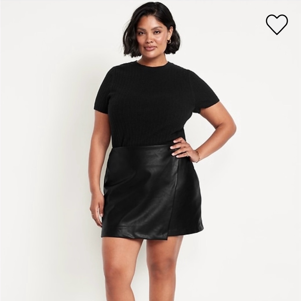 Old Navy Black Mini Skirt